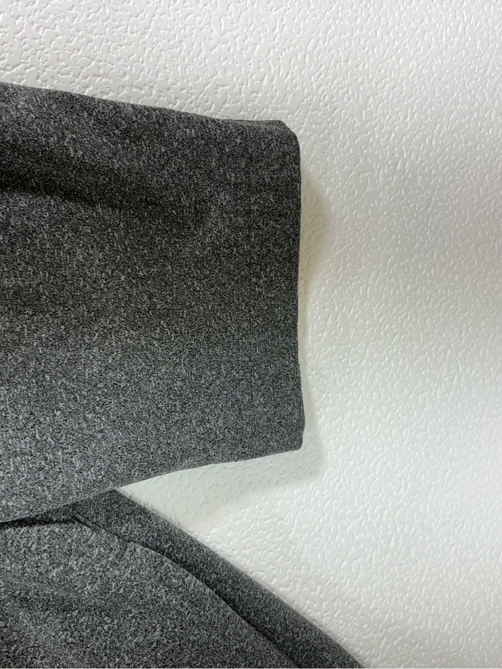 Nike Men’s Gray Heather Jogger Pants with Black Swoosh 3626 - Picture 10 of 10